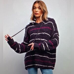 *STEAL* New Easel Chunky Oversized Hoodie Sweater